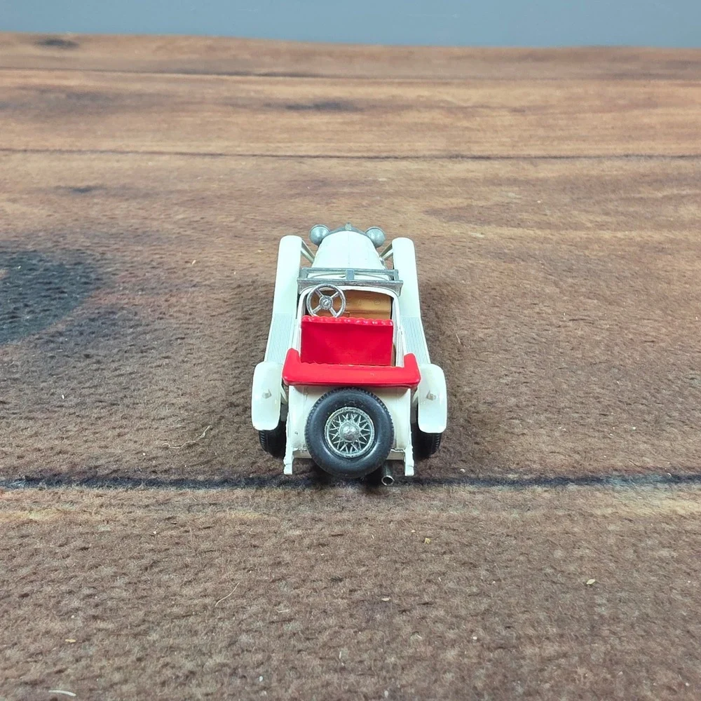 Matchbox 1928 Mercedes Benz 36/220 Models of Yesteryear White Good Y-10 Lesney